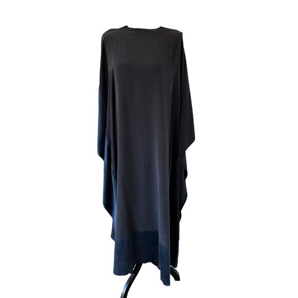Ocean + Main - Navy and Teal Boatneck Silk Caftan - 1X - Picture 6 of 16